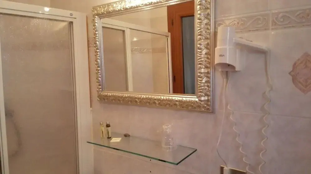 Residence Villa Margherita WITH POOL & HYDROMASSAGE