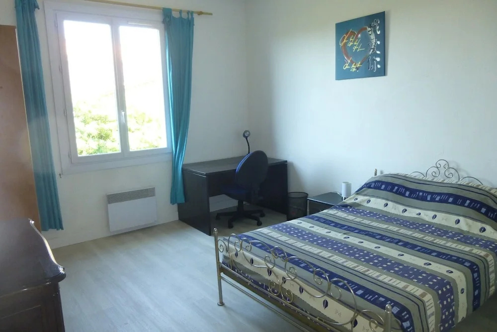 Rental F4 in villa with pool in Juan les Pins