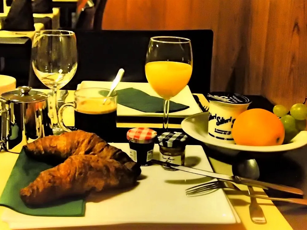Hôtel Restaurant La Croix Verte Vich