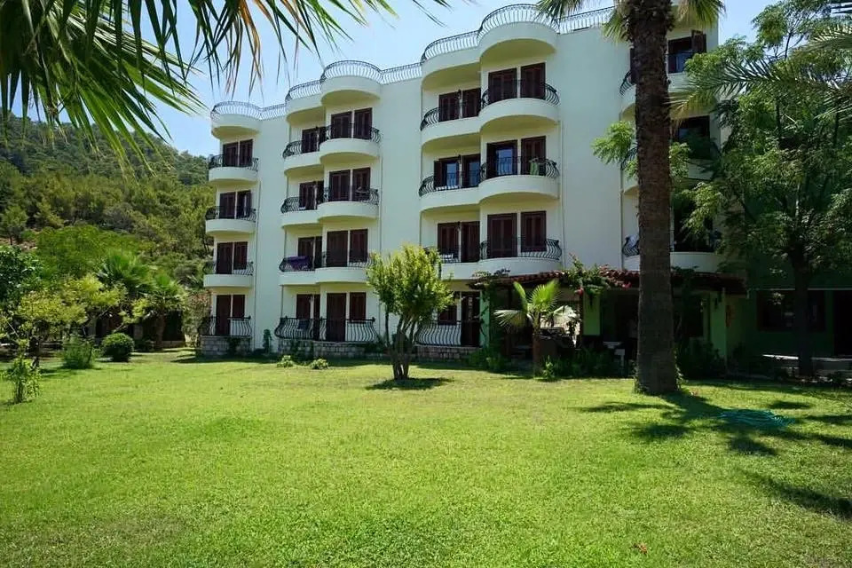 Maris Hotel