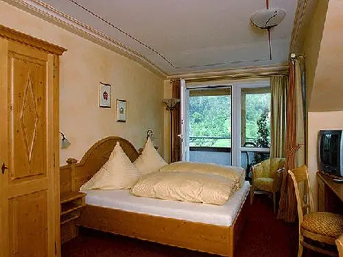 Wein- und Klimahotel Bergfriedel