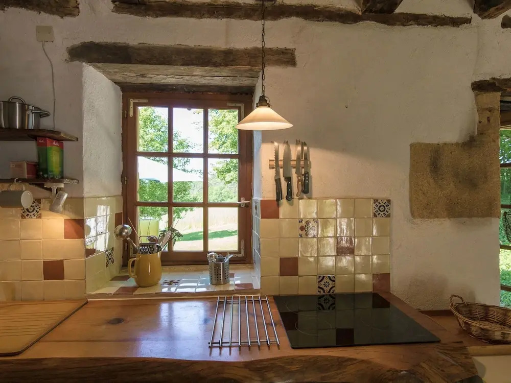 Farmhouse with private pool, large garden and playground