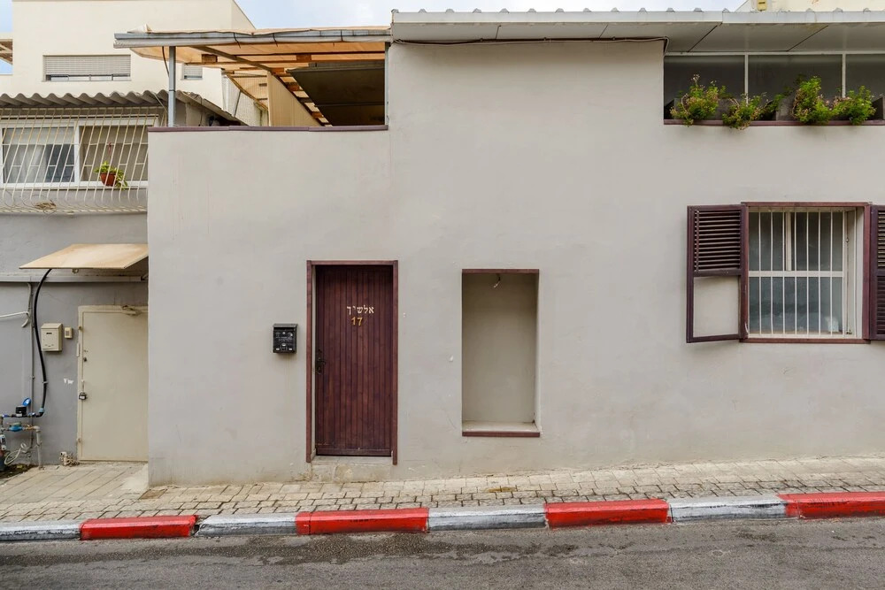 Duplex Lively Neighborhood by FeelHome