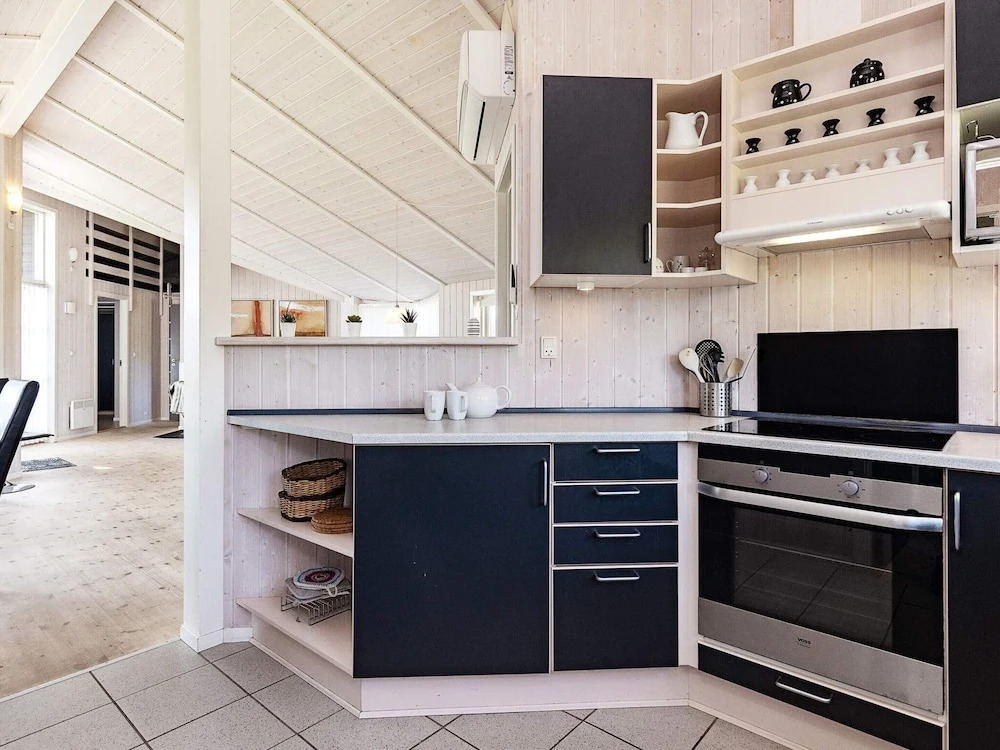 10 person holiday home in Rudkøbing-By Traum