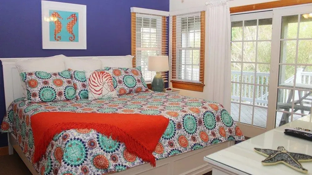 Catch a Breeze - 6 Br Home