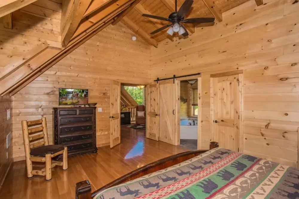 Clear Valley Retreat By Heritage Cabin Rentals