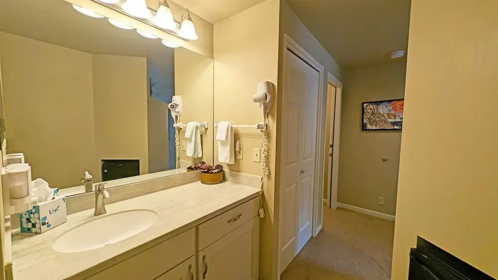 River Ridge 423b 1 Bedroom Condo
