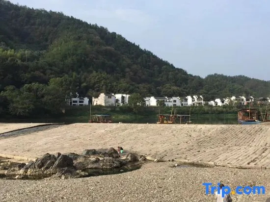 Yuliang Old Town Inn