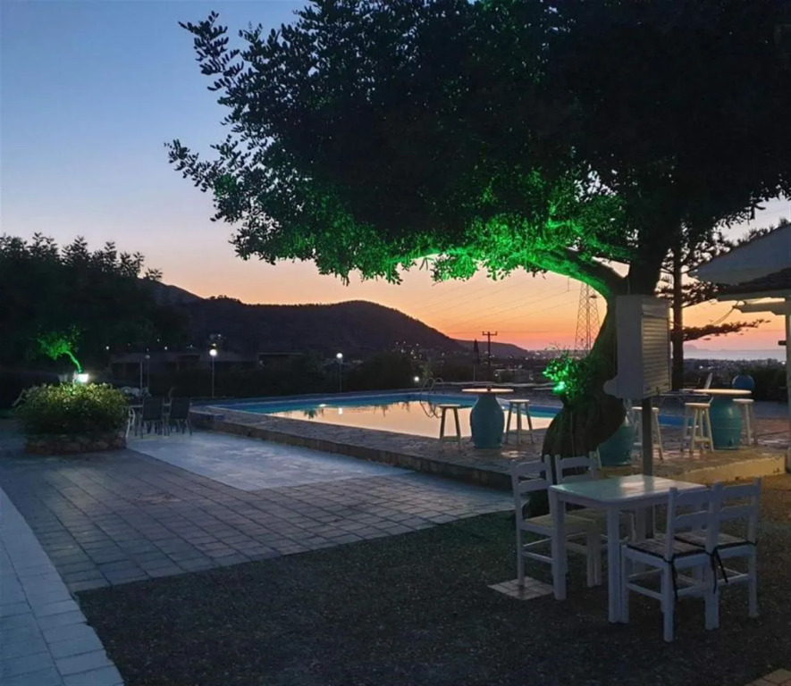 Mila Malia Suites