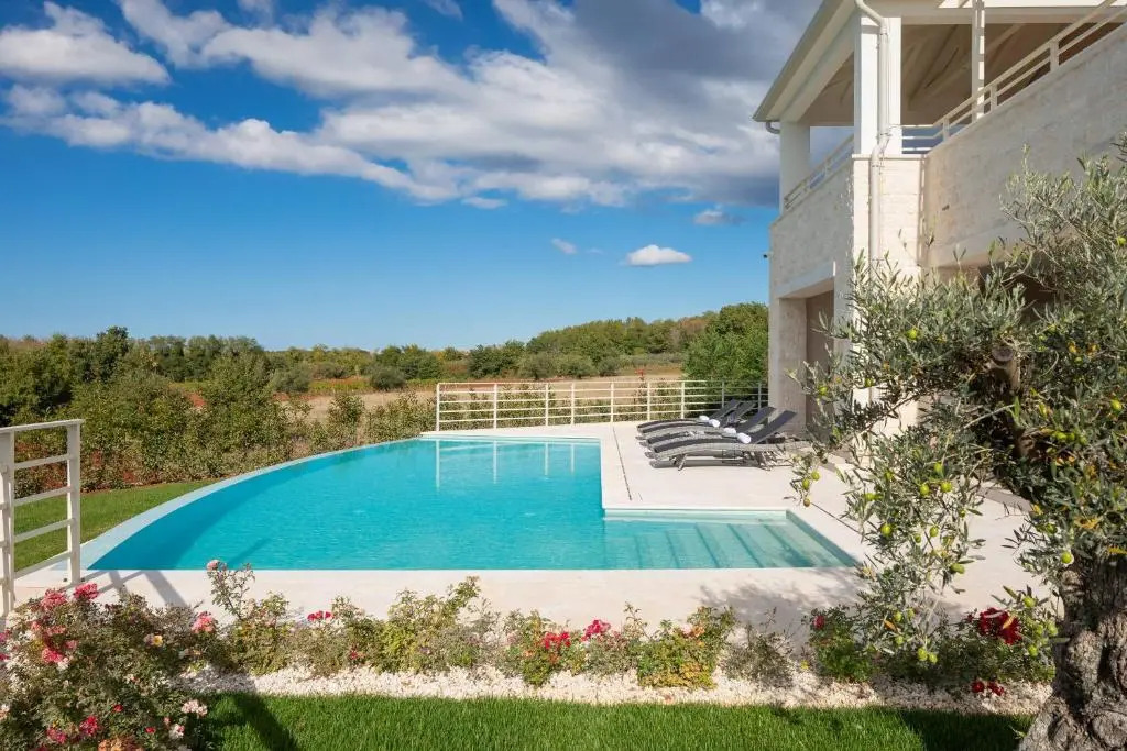 Villa Blanche by ILC