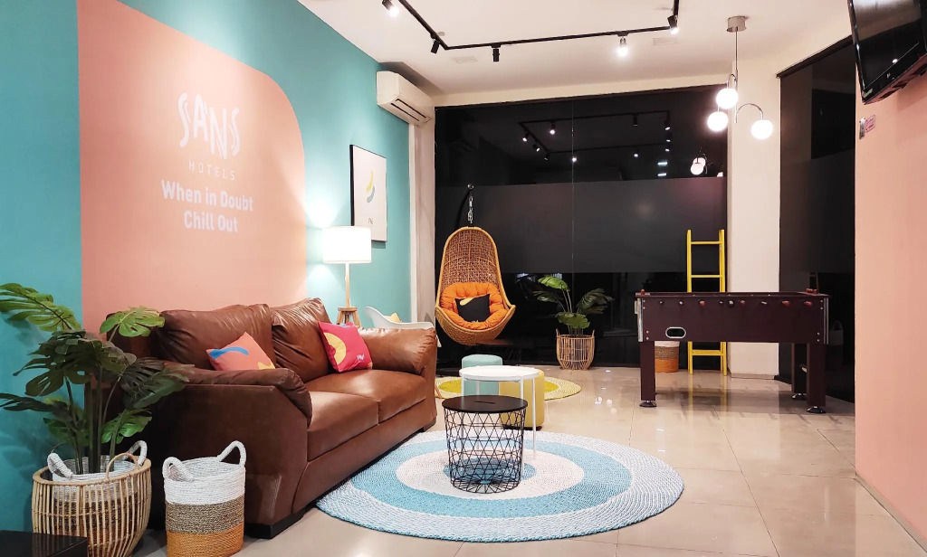Super OYO Townhouse OAK Hotel Fiducia Serpong