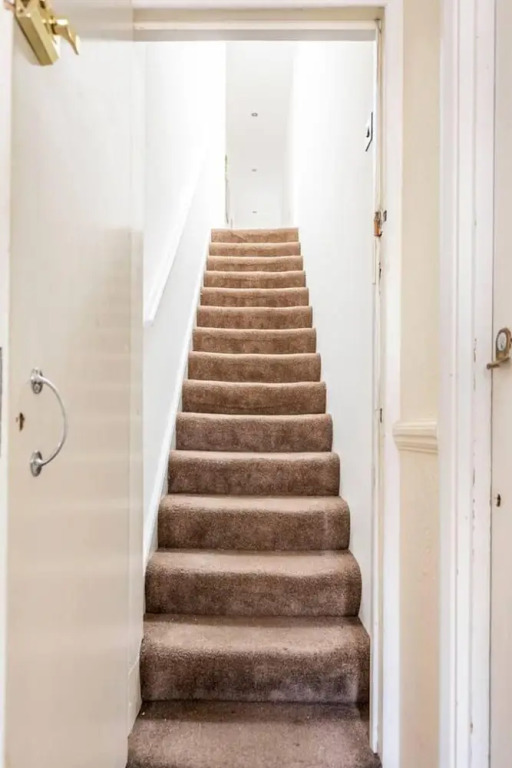Charming 3-bed Apartment in London