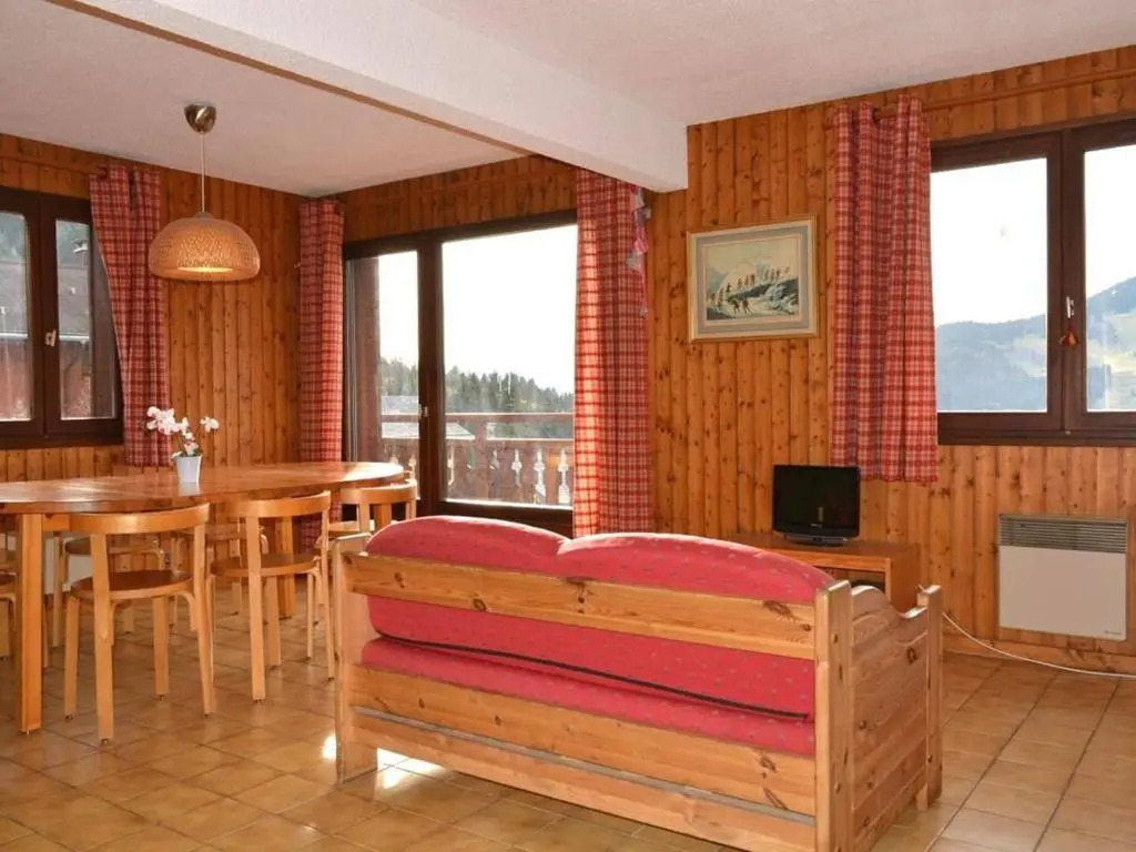 Appartement skis aux pieds 6 pers, balcon sud, garage, ménage inclus, - FR-1-241-171