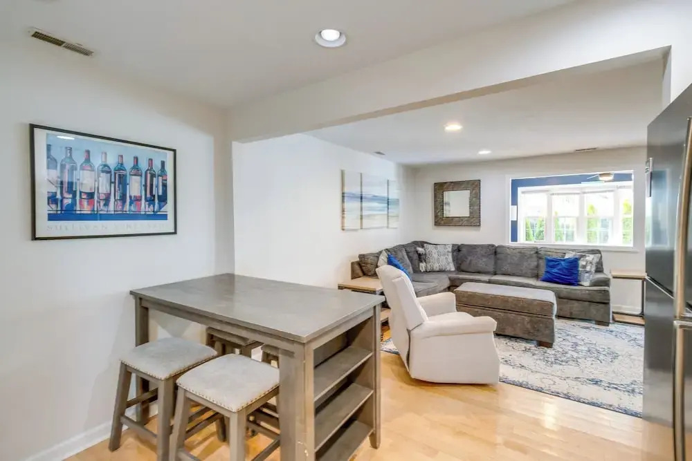 Cape May Quad w/ Grill - 7 Blocks to Beach!