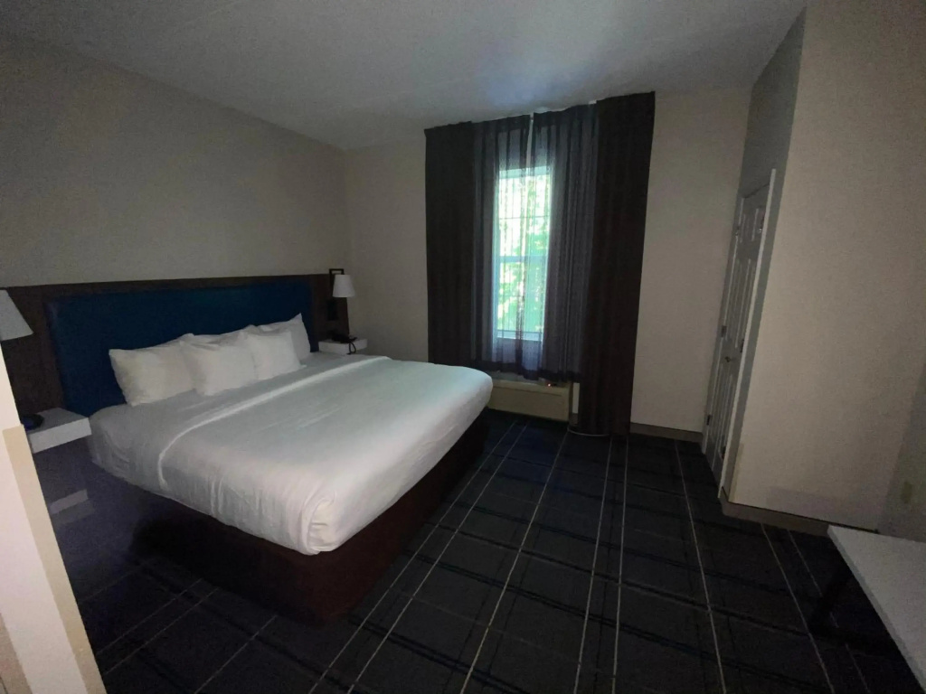 Comfort Suites Newport News Airport