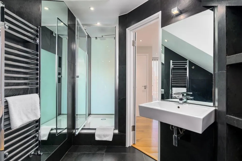 Modern 2br Home in Trendy Dalston W Balcony by Guestready