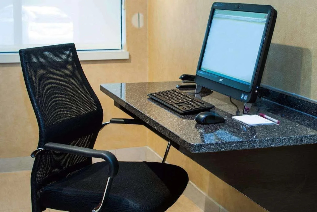 Tysons Corner Suites, A Baymont by Wyndham