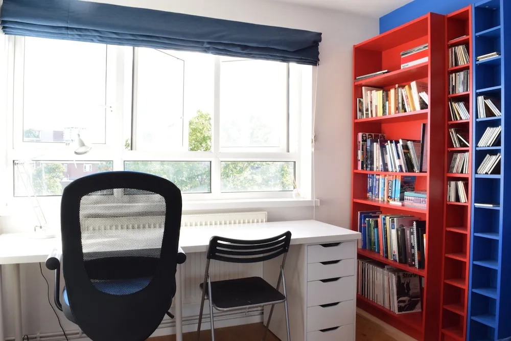 2 Bedroom Apartment With Terrace in West Kensington