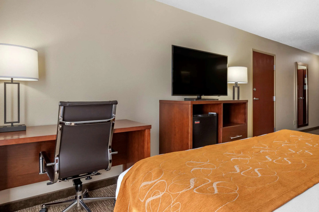 Comfort Suites Grandville - Grand Rapids SW