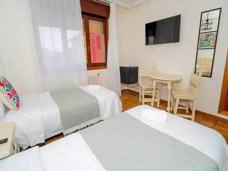 Oliva Rooms 3000