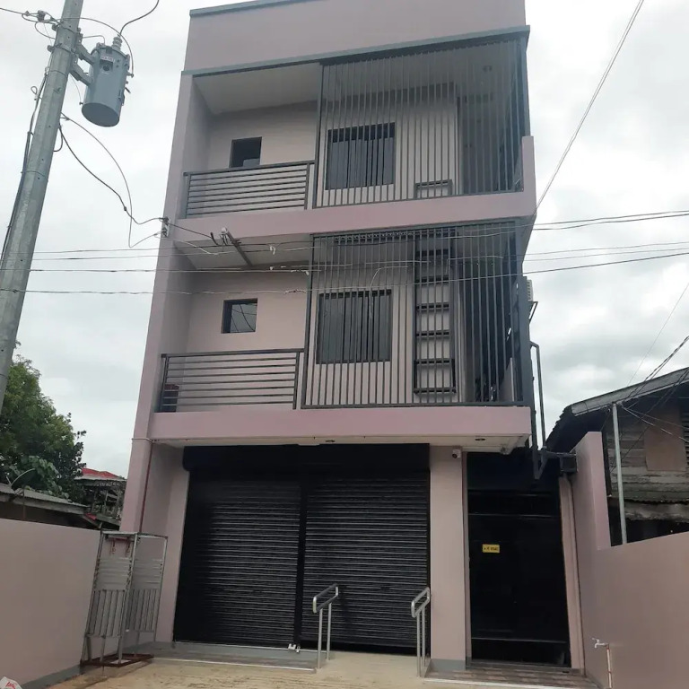Lorraine Suites