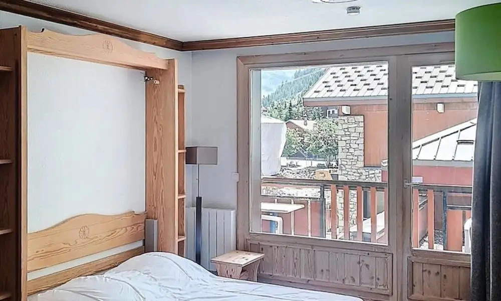 Comfortable Studio Central Location Balcony