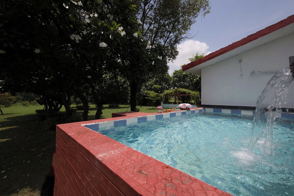 Alaya Stays Sheilma Farm 4 BHK with pool