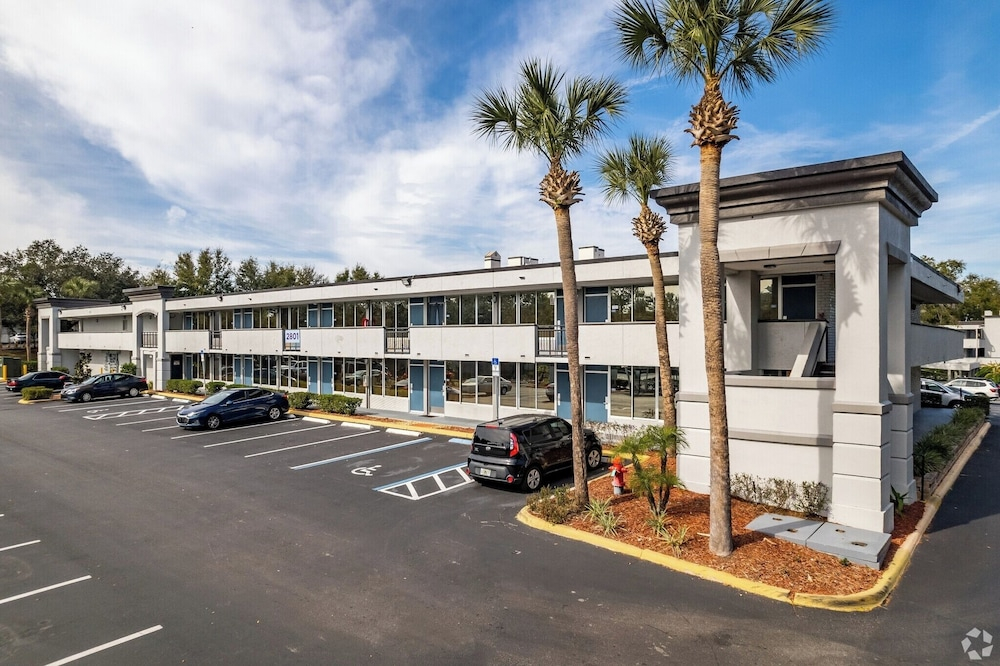Landing Furnished Apartments Kissimmee near Disney Resort