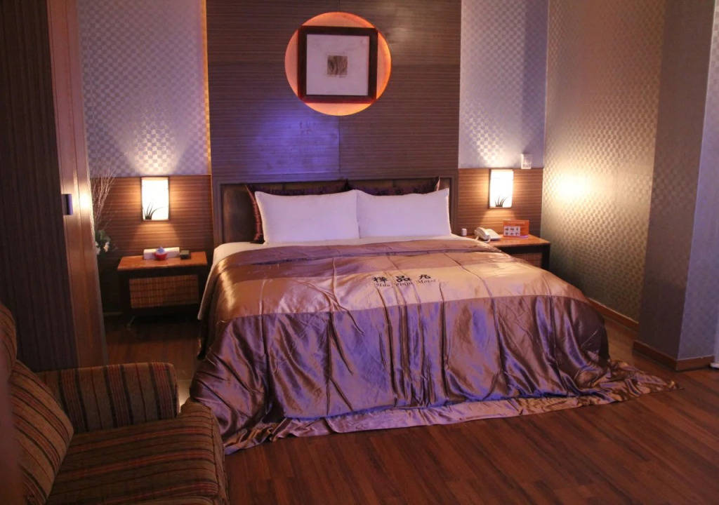 Hua Pinju Motel