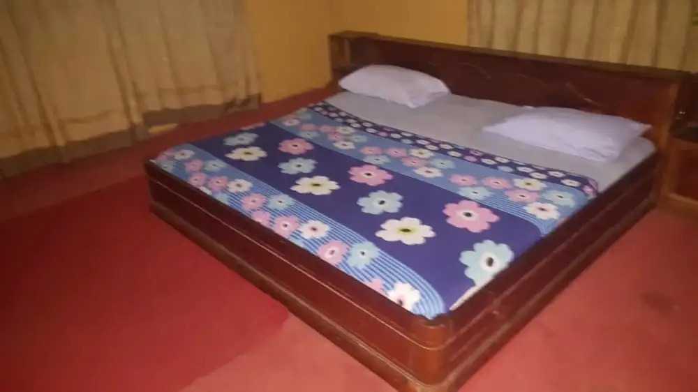 Topway Hotel