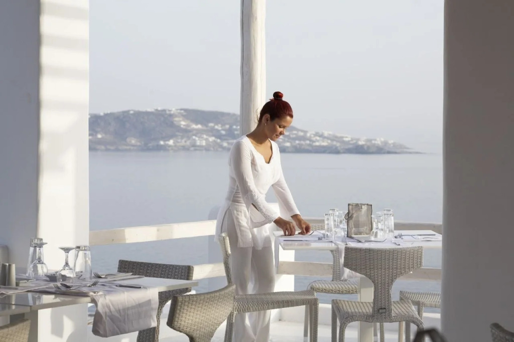 Suntouch Suites ‘’by Checkin’’ Adults Only