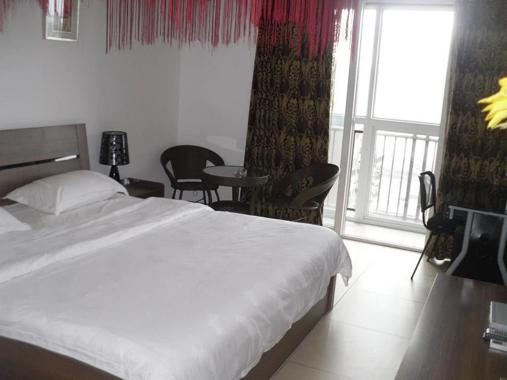 Huihua Gongyu Hotel