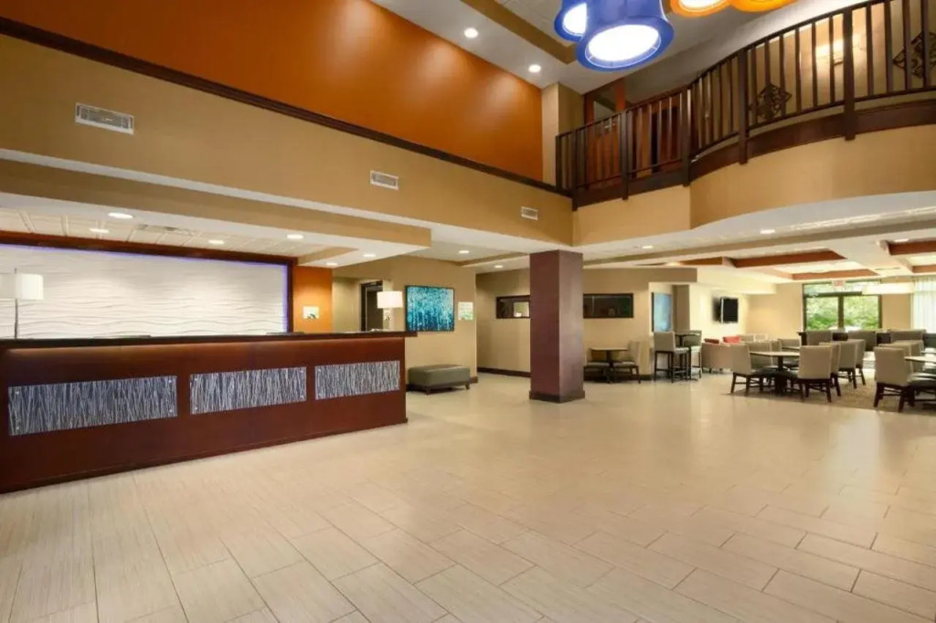 Townhome Inn & Suites by IHG