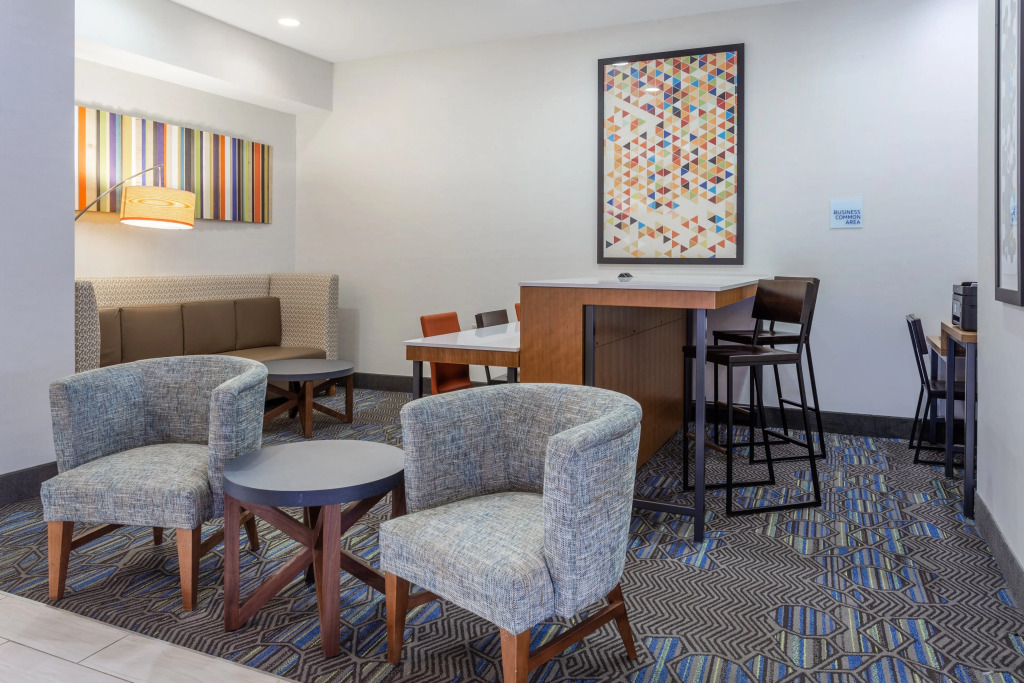 Holiday Inn Express & Suites White Haven - Poconos by IHG