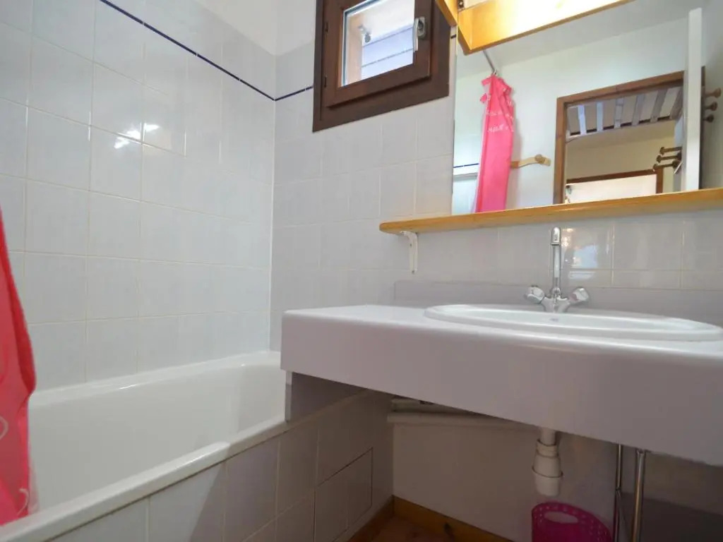 Appartement Les Menuires, 4 pièces, 8 personnes - FR-1-452-201