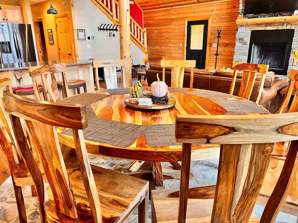 Parhelion Chalet by Taylor Made Deep Creek