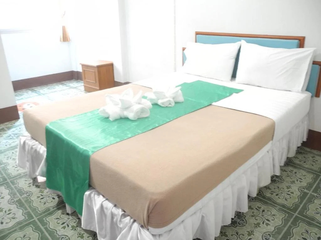 Nam Phueng Place 1