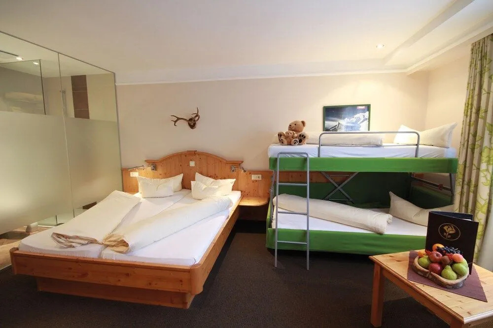Aktiv Hotel Zur Rose am Brenner