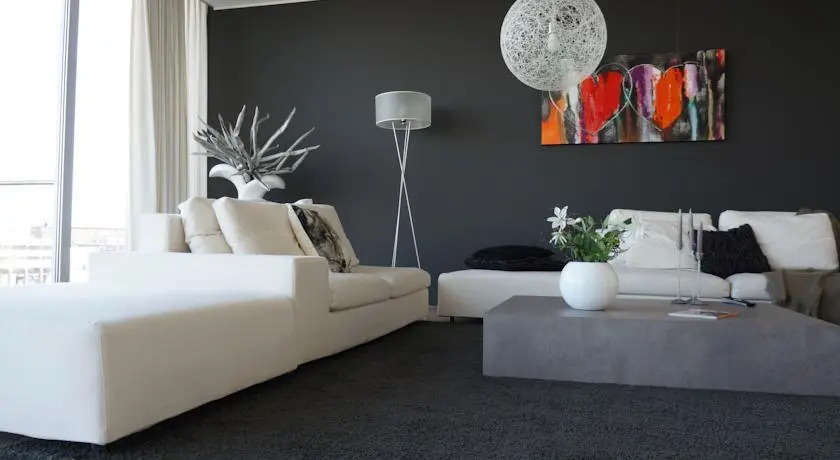 Short Stay Harbour Loft