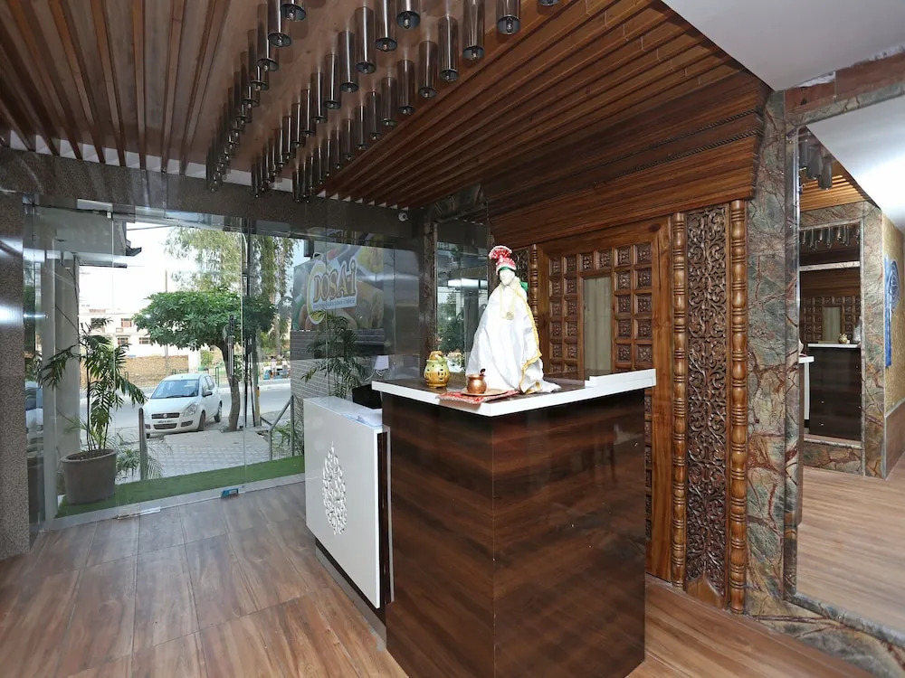 OYO 8576 Hotel Jiwan Plaza