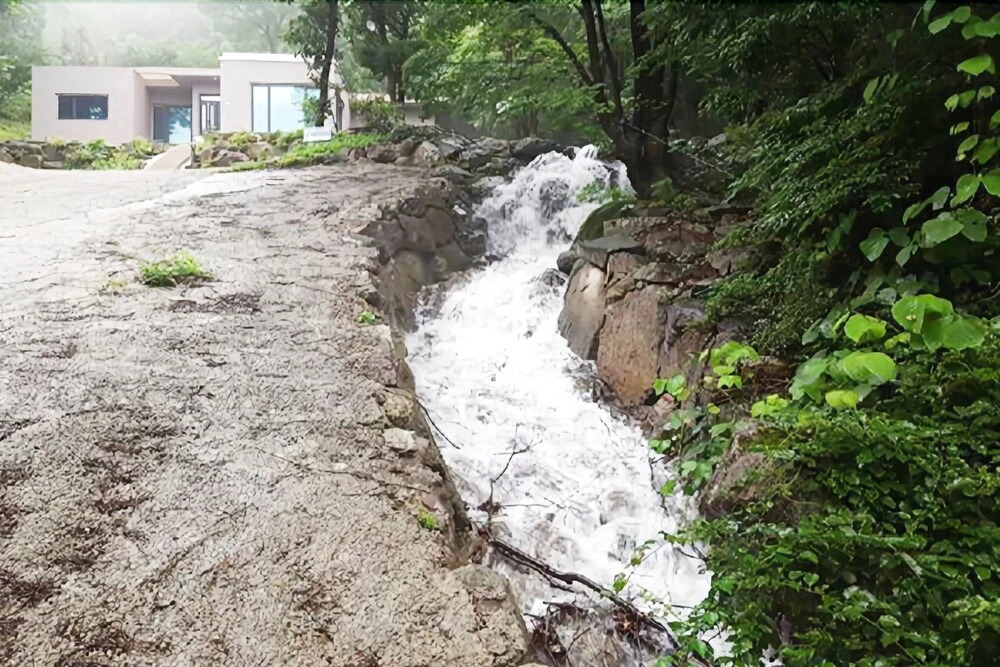 Yangsan Baegseong Eco View Pension