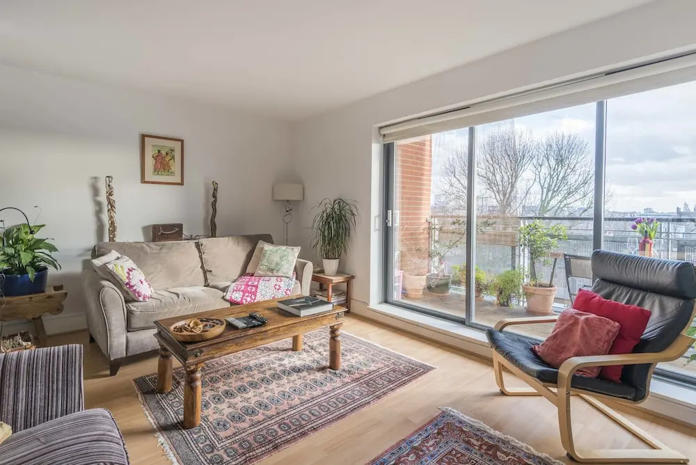 Bright Islington Apartment with Spectacular Views