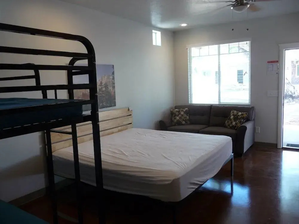Zion's Camp and Cottages