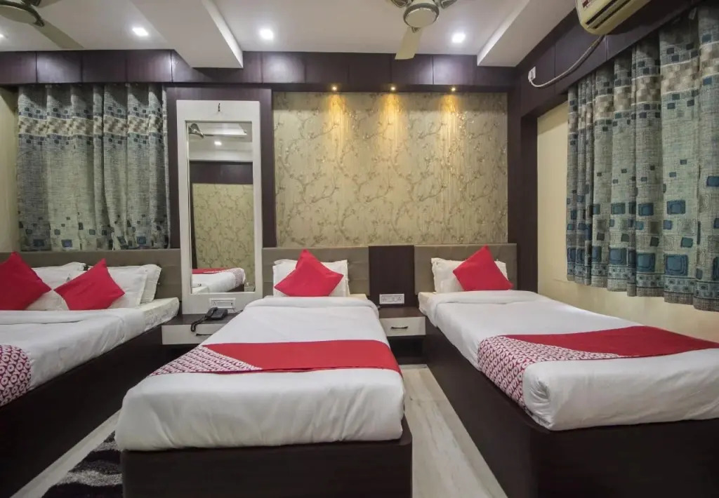 Classic Lodge By OYO Rooms