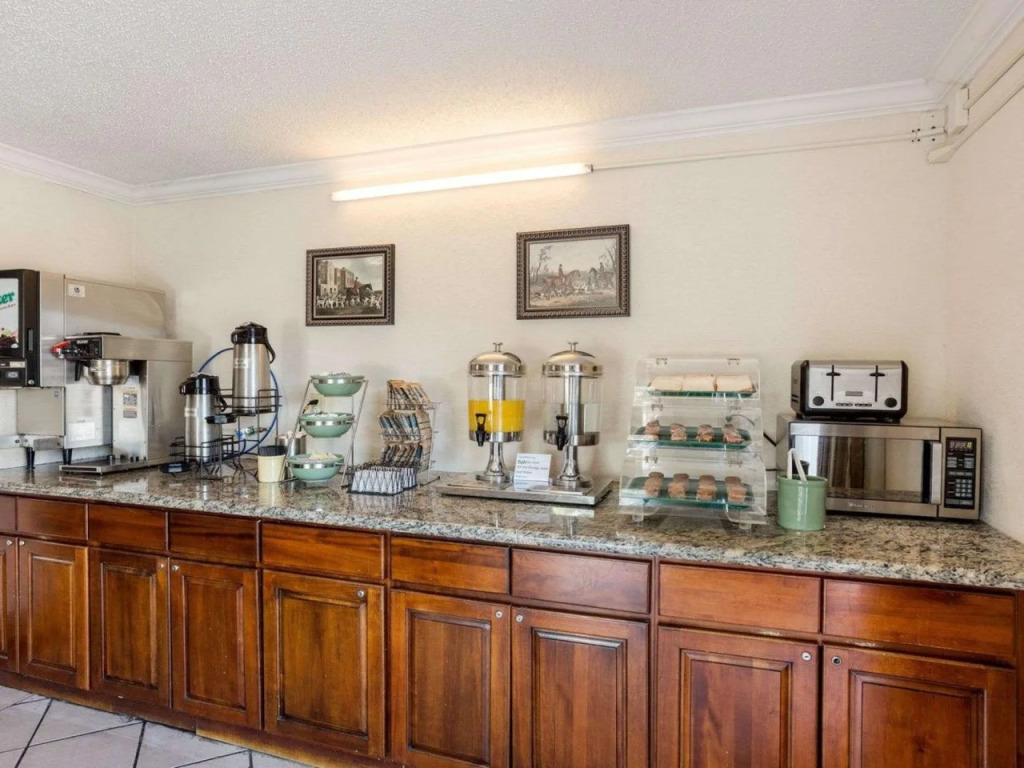 Rodeway Inn & Suites New Orleans