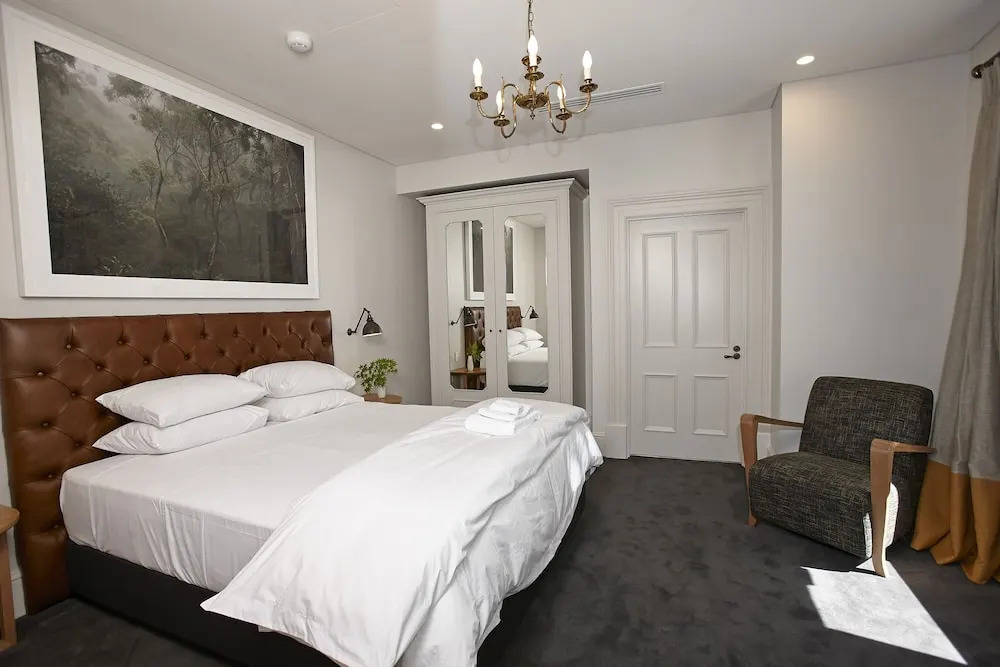 The Crafers Hotel