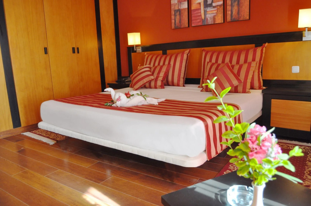 Royal Lido Resort & Spa