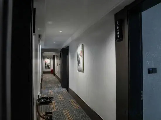 Zhaotong Meng Youth Jinquan Hotel