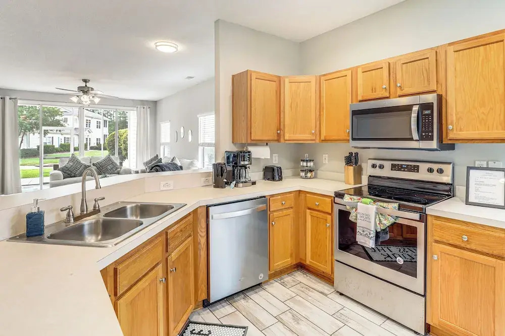< 1 Mi to Legends Golf Resort: Condo w/ Pool!