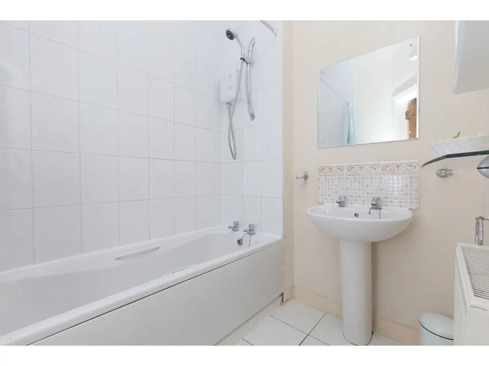 Homely Tenement for 4 Near Botanic Gardens